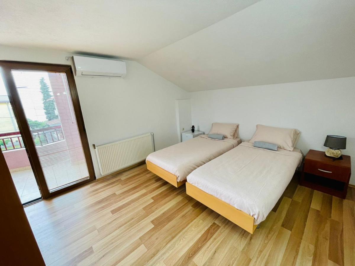 Villa Cherry Struga Exterior photo